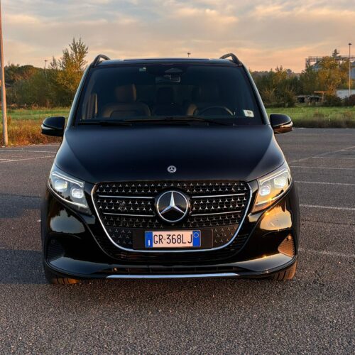 Mercedes Benz Classe V di Provenzani Autonologgi